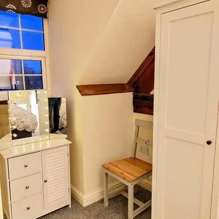 Cosy Central Modern Apartment Nantwich Exterior photo