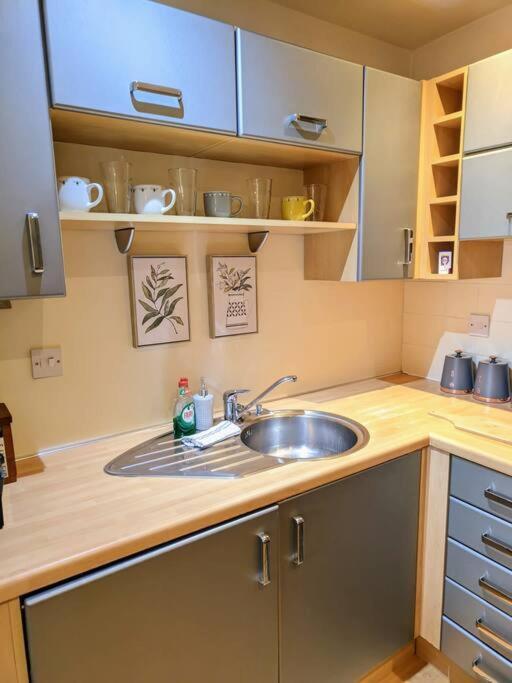 Cosy Central Modern Apartment Nantwich